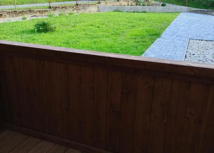 Odpocinek Na Vesnicce Mlada Vozice